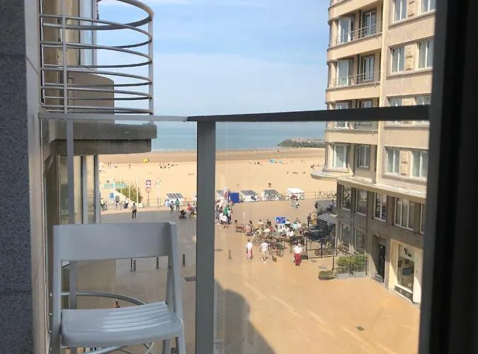 Modern At 2 Steps From